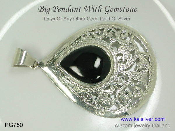 onyx silver pendant or in gold