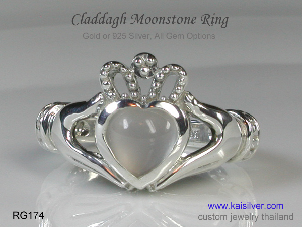 claddagh ring with moonstone